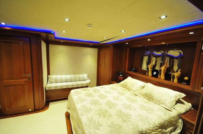 BIG BOSS Double cabin