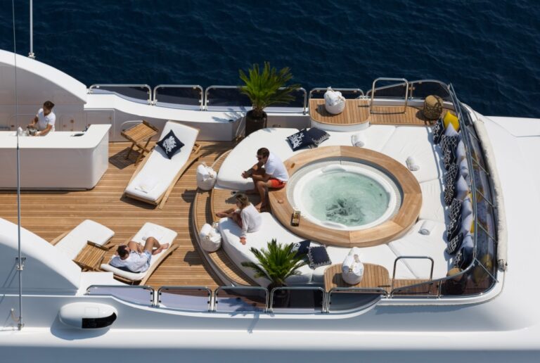 BINA - Sundeck
