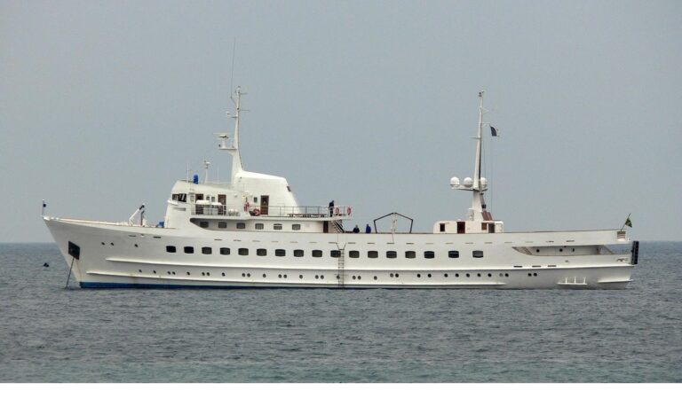 BLUE DAWN Exterior