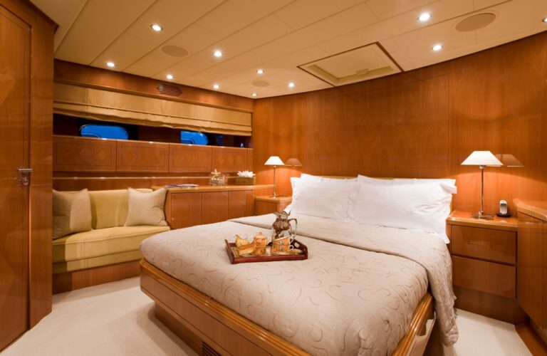 BLUEBIRD OF HAPPINESS -  VIP Cabin