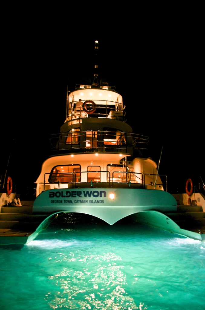 BOLDER WON - Stern view night