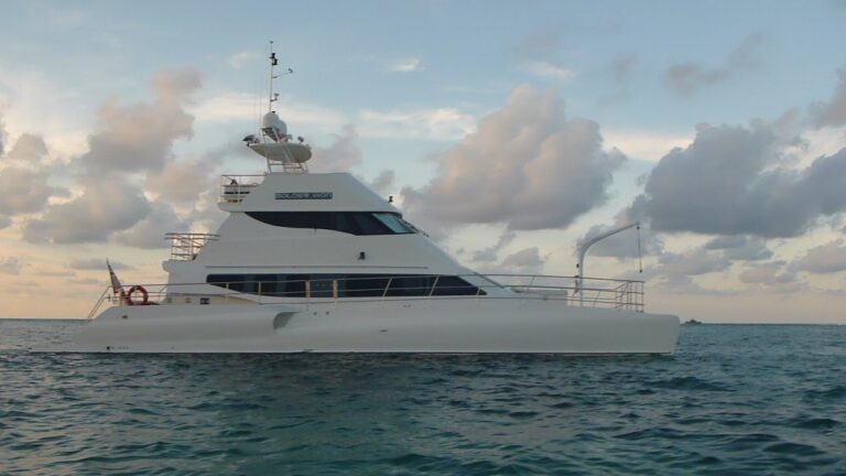 BOLDER WON - Yacht