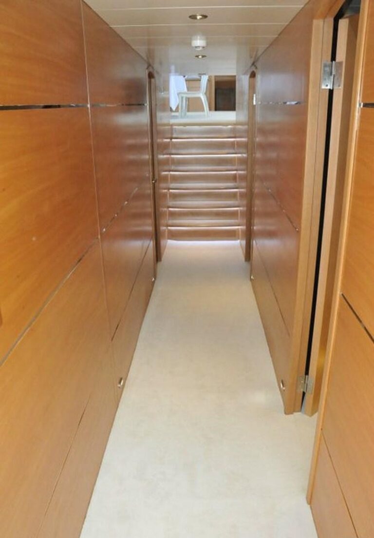 BROTHERS -  Companionway