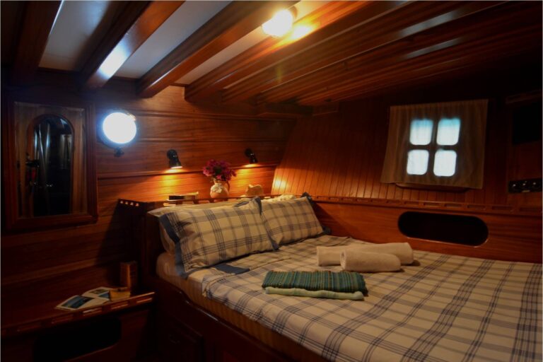 BZ Aft Double Cabin