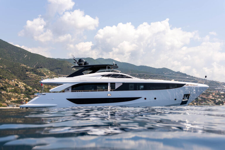 M/Y BACCARAT