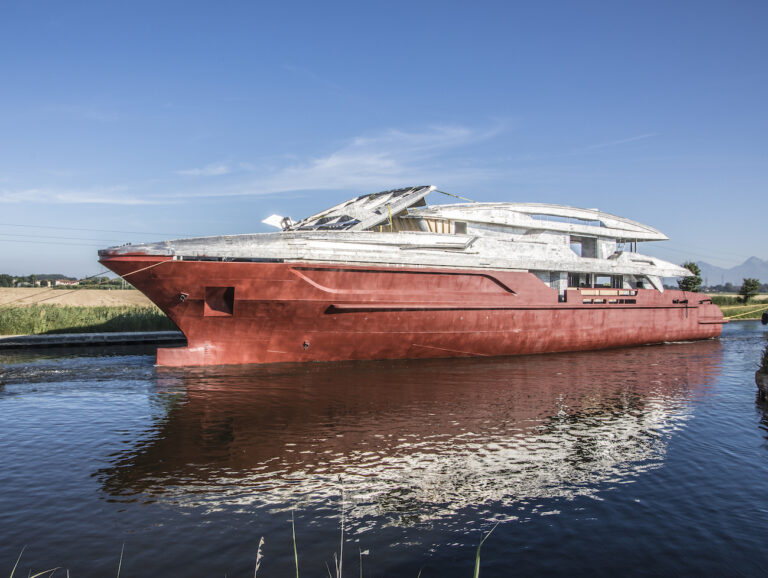 Baglietto Motor Yacht Hull No