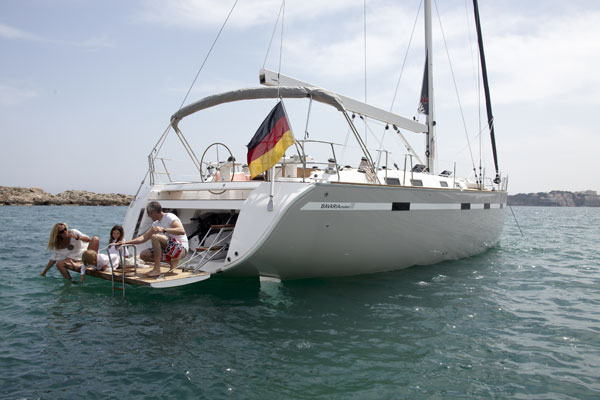 Bavaria 55 Cruiser - swim platform
