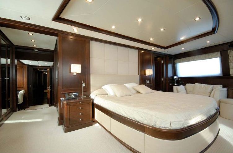 Benetti 122 Motor yacht -  Master Cabin