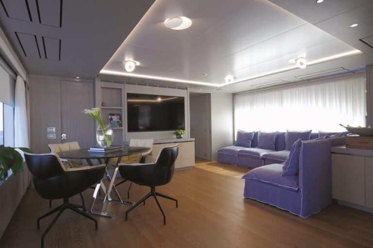 Benetti Mediterraneo 116 Interior Seating