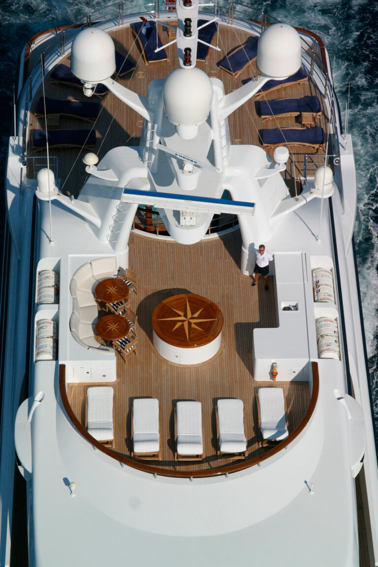 Benetti Motor Yacht Reverie - sun deck