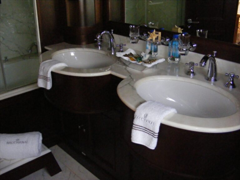 Benetti Yacht BACCHANAL -  Master Ensuite