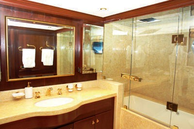Big Aron  Ensuite