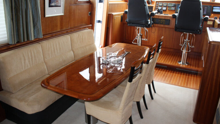 Boadicea Yacht - Dining