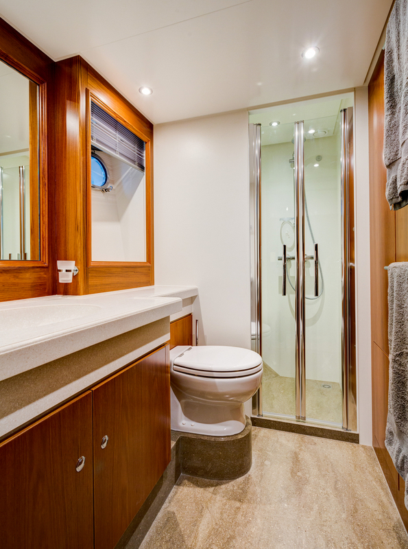 Boonooroo II Yacht - Lower deck Master cabin bathroom-001