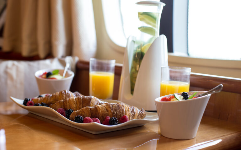 Master cabin private breakfast
