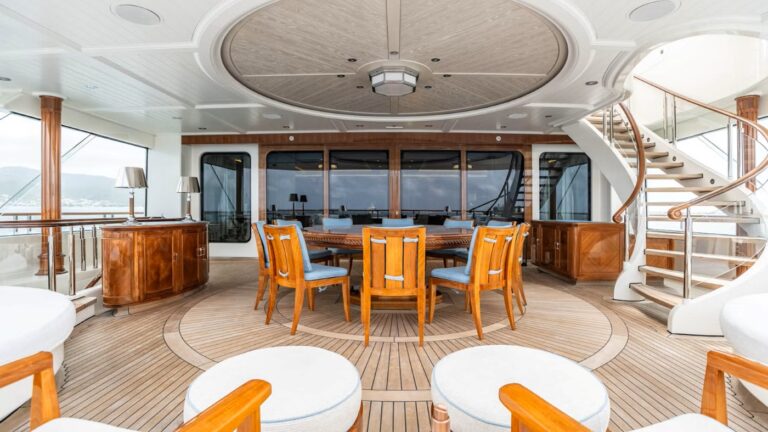 Bridge Deck Aft