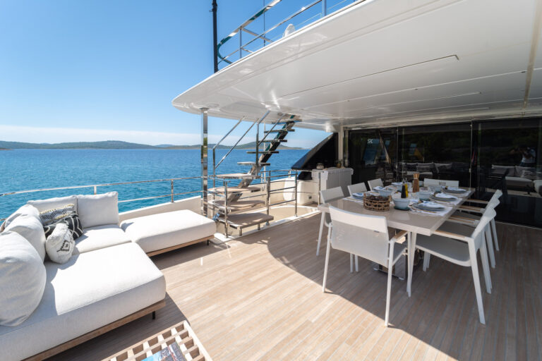 Bridge Deck Aft Dining Area