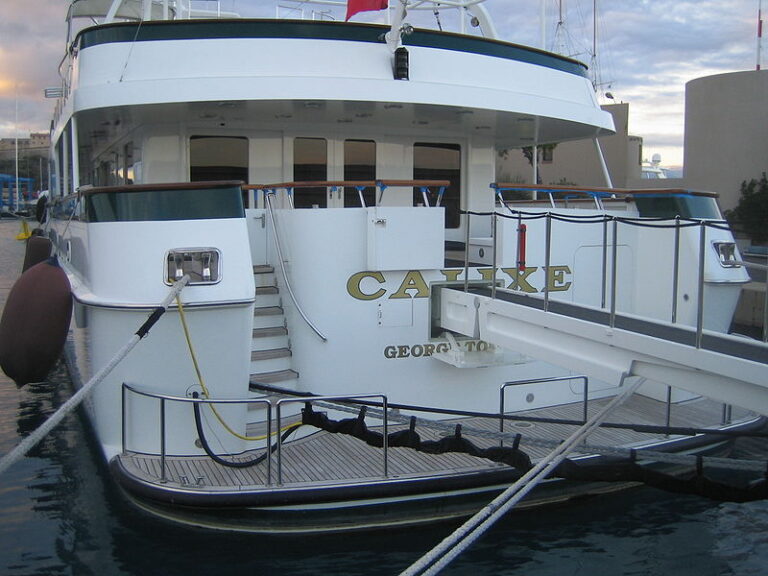 CALIXE - Photo by Francais
