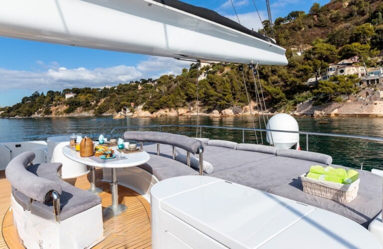 Exterior Relaxation Area With Dining