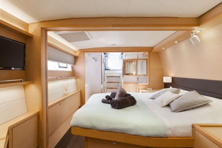Double Cabin