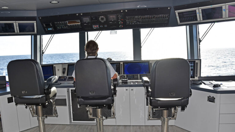 Helm Station