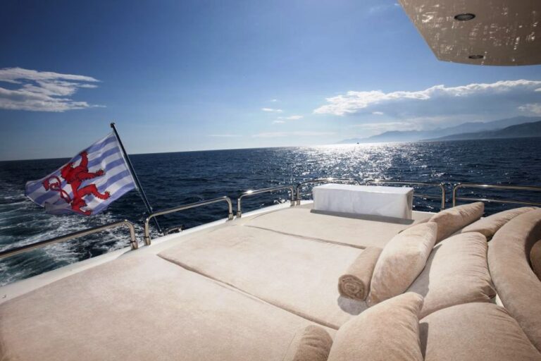 CELTIC DAWN - Aft Sunpads