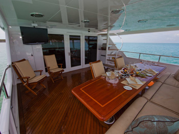CHASING DAYLIGHT -  Aft Deck Al Fresco Dining