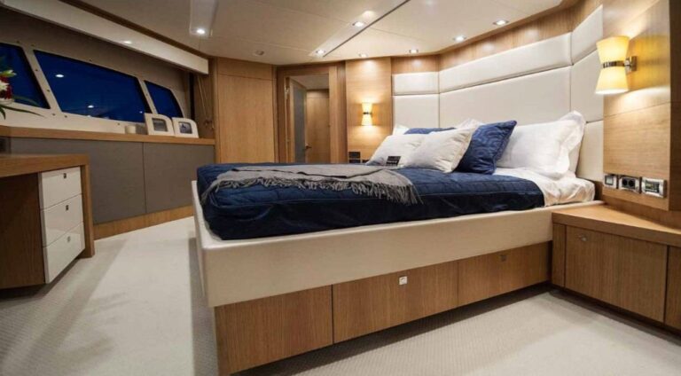 CHIMERA -  Double Cabin