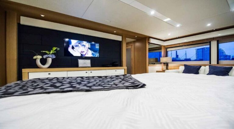 CHIMERA -  Master Cabin 2
