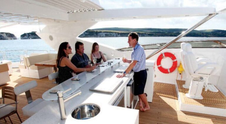 CHIMERA -  Sundeck Bar