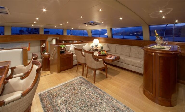CINDERELLA IV - Upper Salon