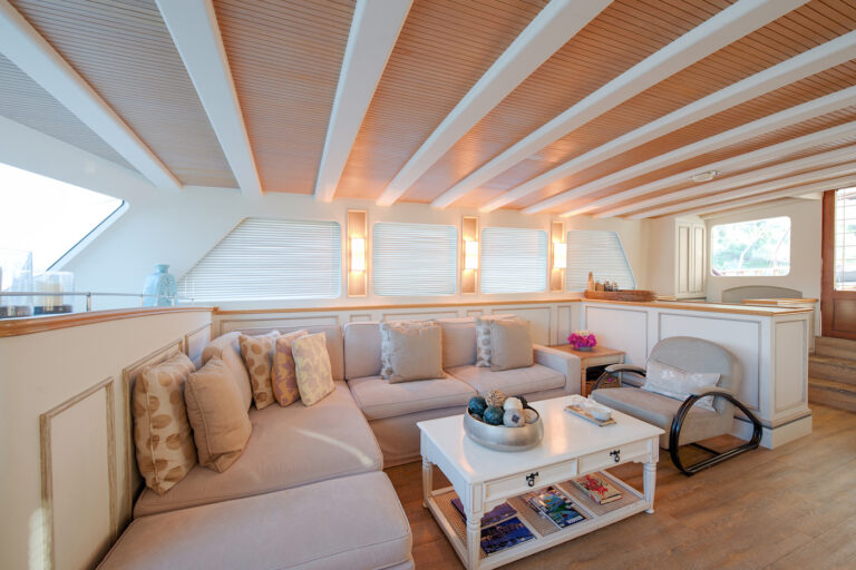 Saloon Seating