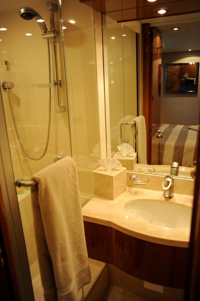COLD GECKO. -  Guest Ensuite