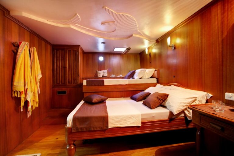 CONTE MAX - Double cabin