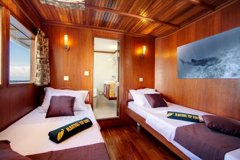 CONTE MAX - Guest twin cabin