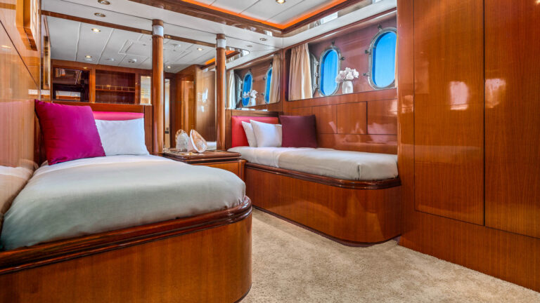 Twin Guest Suite