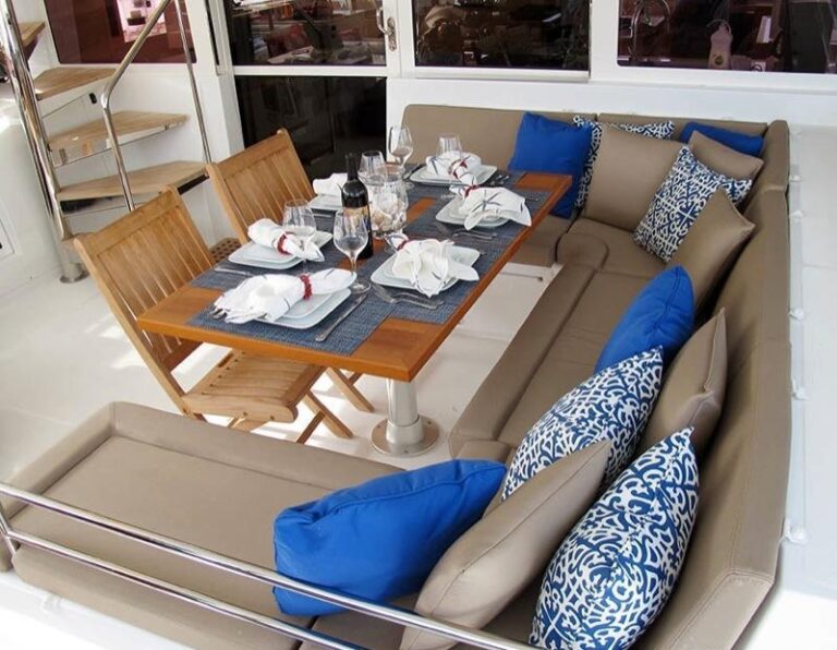COPPER PENNY - Aft deck