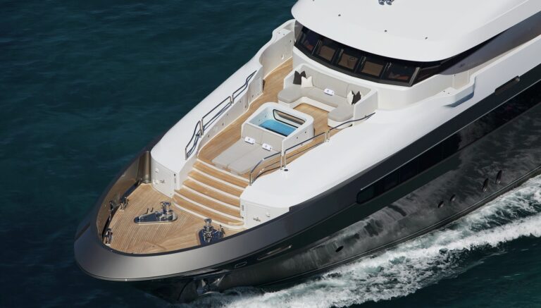 Bow With Jacuzzi