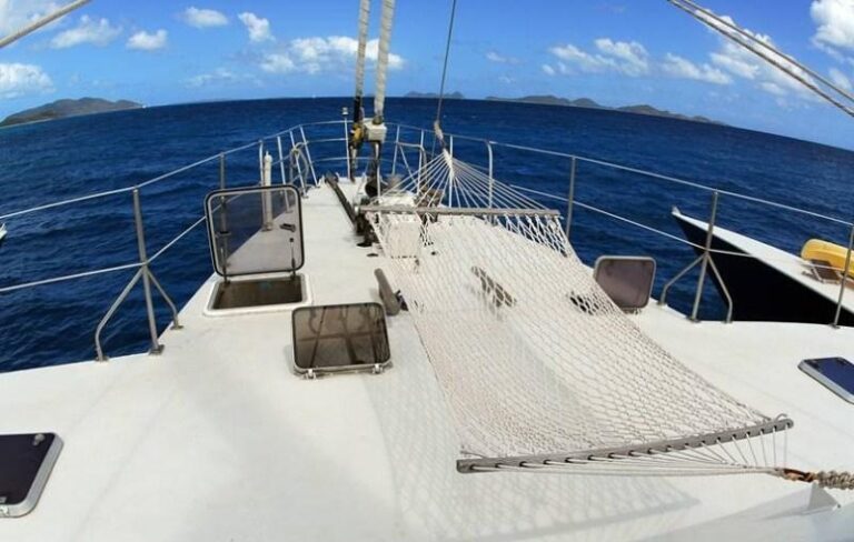 CUAN LAW - Relaxing hammock