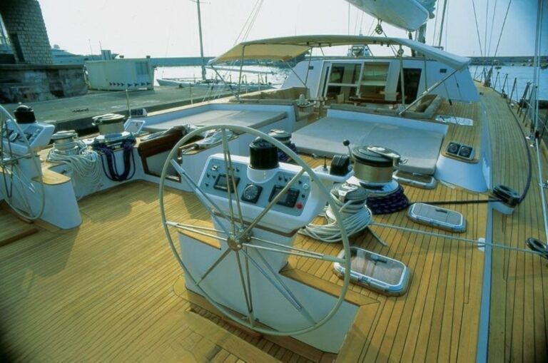 Captain Area