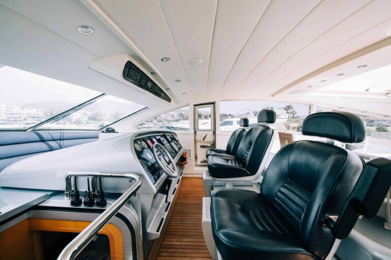 Captain Area