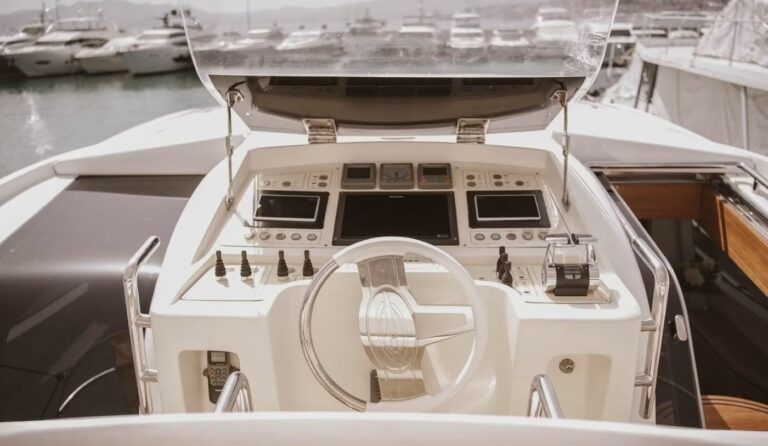 Captains Area