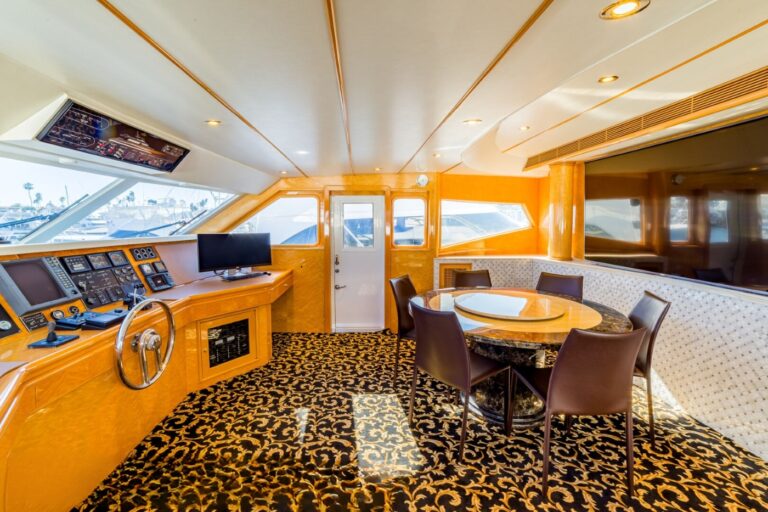 Captains Area With Dining