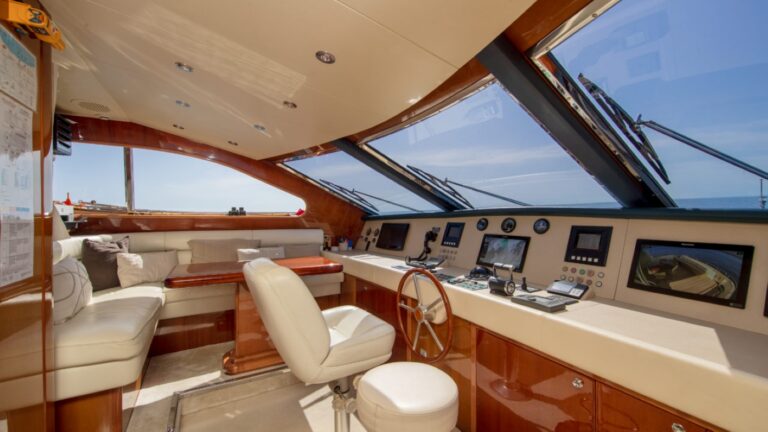 Captains Cabin