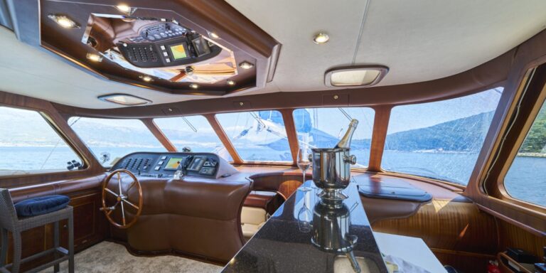 Captains Cabin