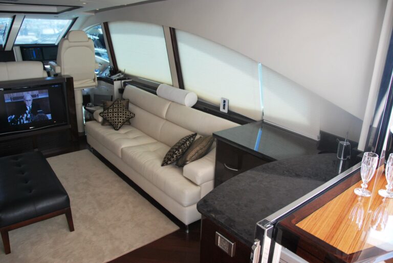 Carbon -  Salon Seating