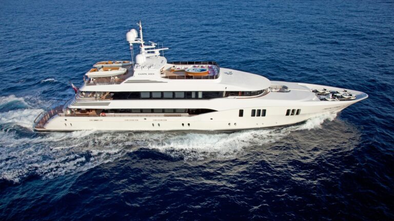 Carpe Diem - Exterior