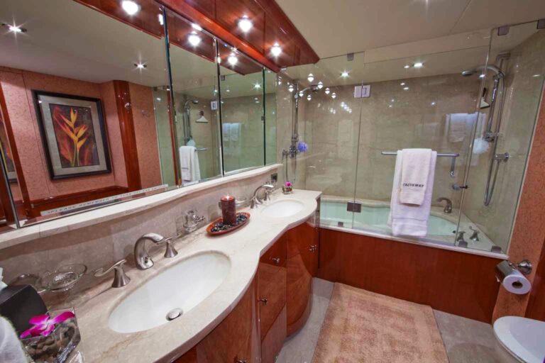 Castaway -  Master Bath