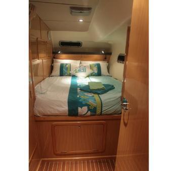 Cat AMAZING GRACE -  Guest Cabin