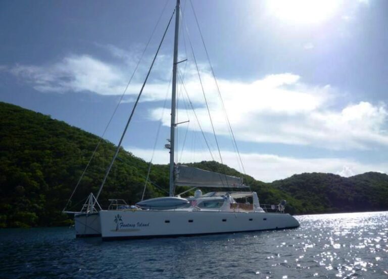 Cat FANTASY ISLAND - At Anchor